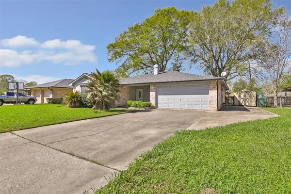 $232,500 | 110 John Street, Liberty, TX 77575