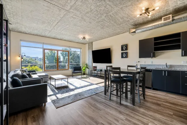 $555,000 | 1818 L Street, Unit 407, Sacramento, CA 95811