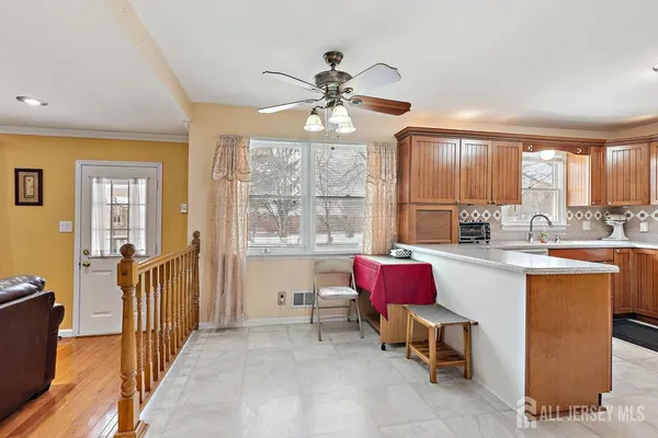 $779,000 | 2 Lioni Court, Piscataway, NJ 08854