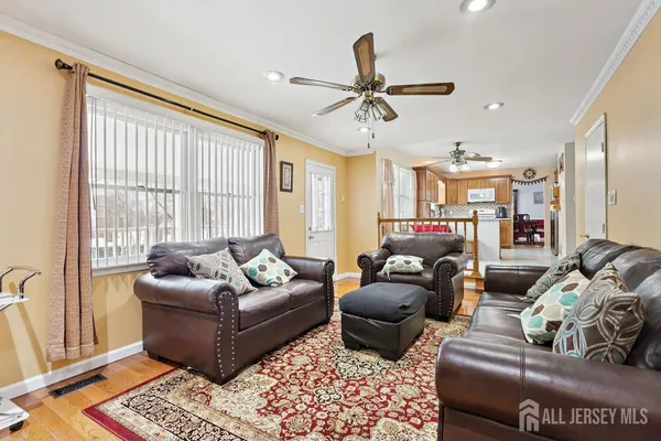 $779,000 | 2 Lioni Court, Piscataway, NJ 08854