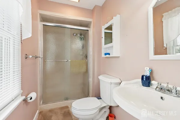 $779,000 | 2 Lioni Court, Piscataway, NJ 08854