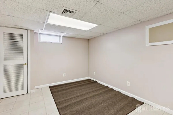 $779,000 | 2 Lioni Court, Piscataway, NJ 08854