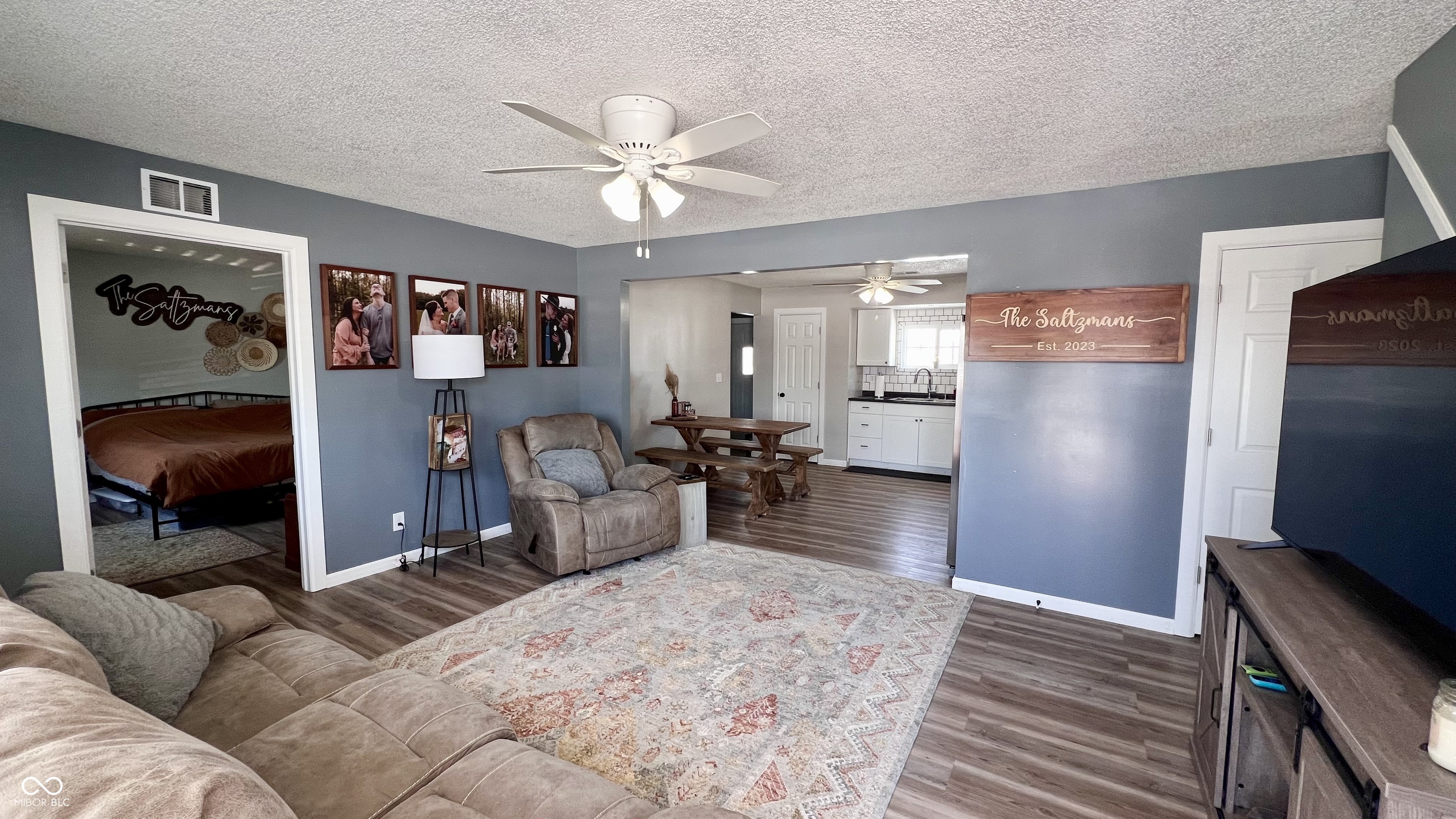 561 North Dellasburg Road Columbus, IN 47203 - Photo 4 of 24