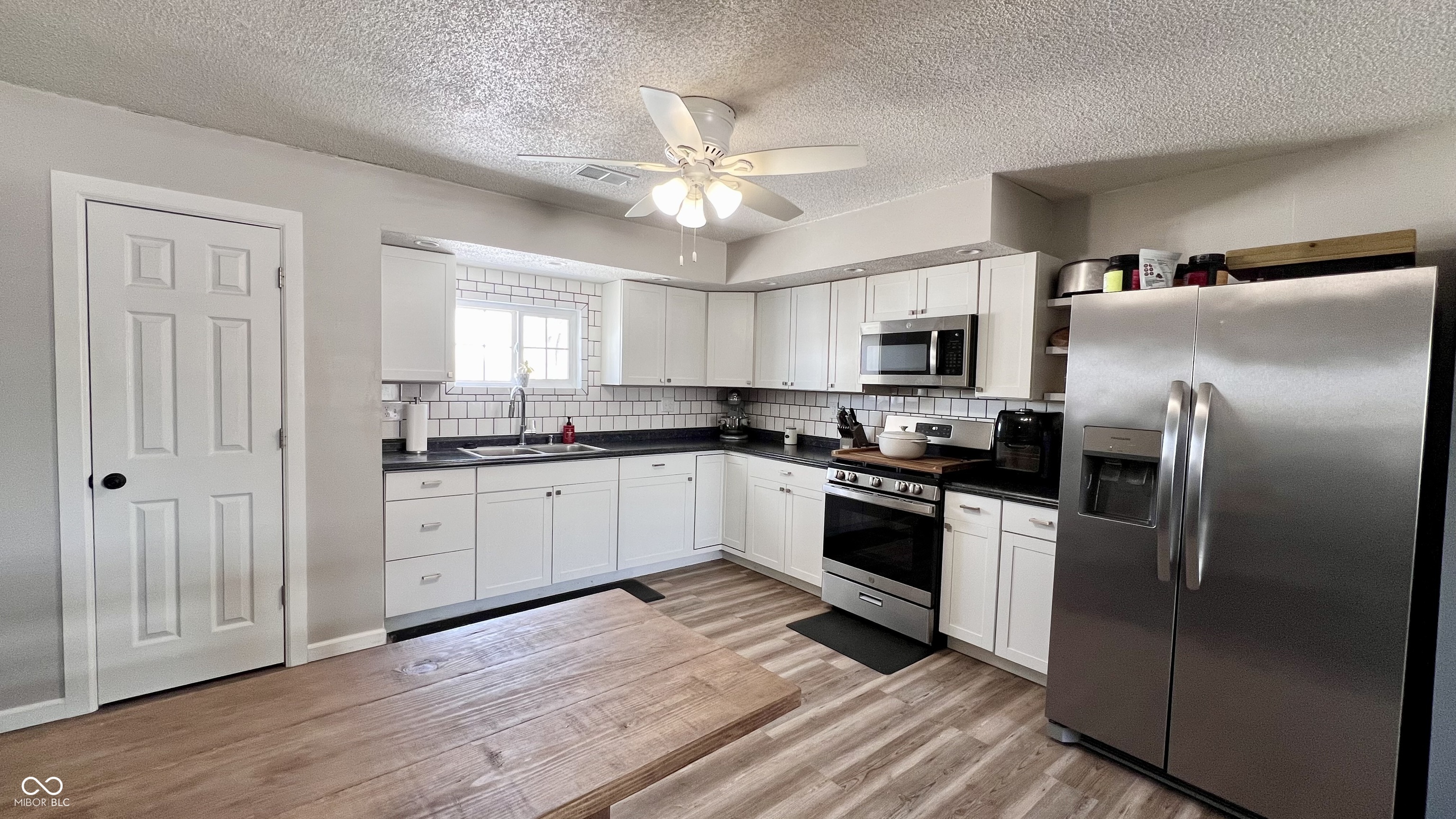 561 North Dellasburg Road Columbus, IN 47203 - Photo 6 of 24