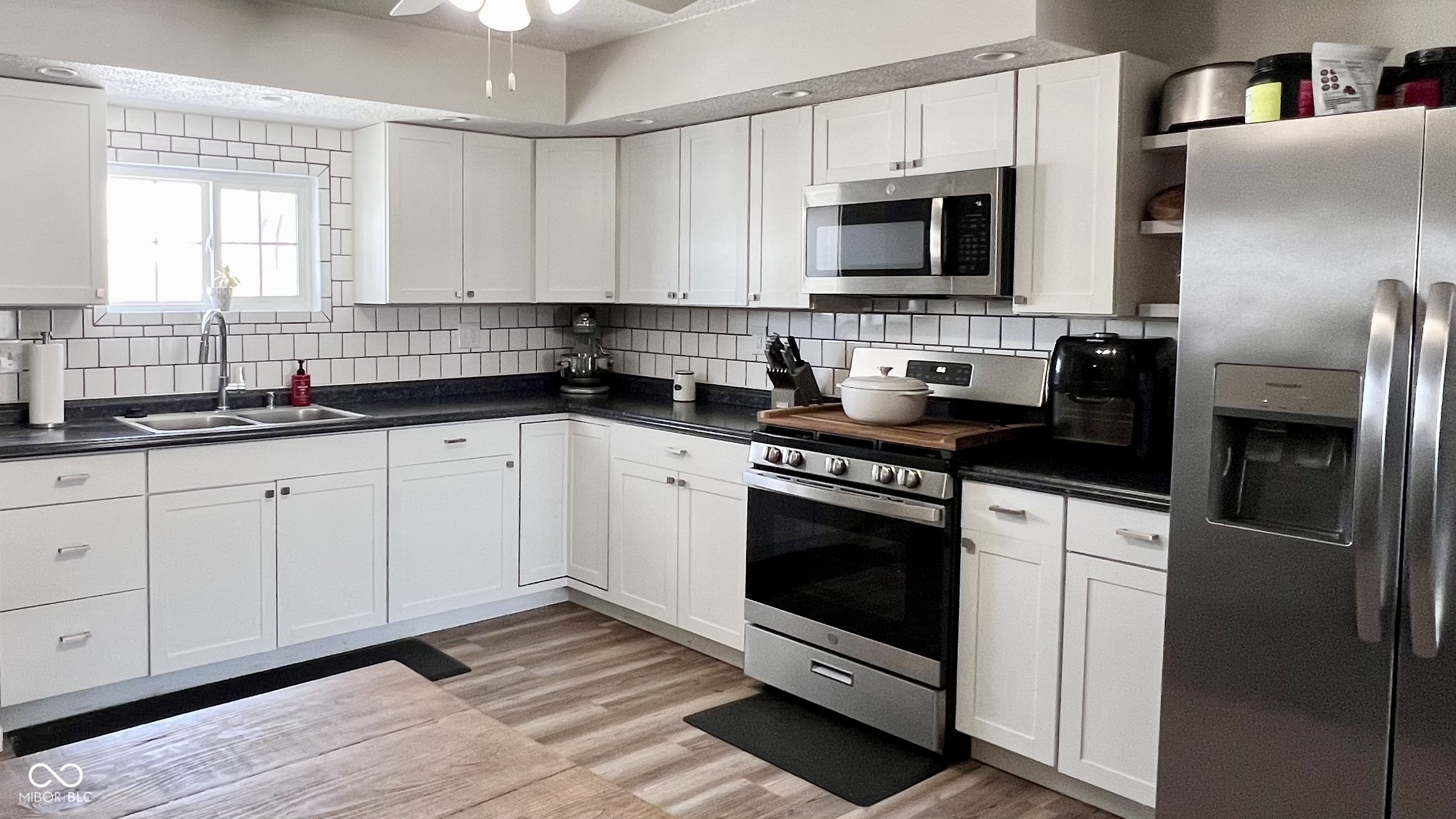 561 North Dellasburg Road Columbus, IN 47203 - Photo 7 of 24