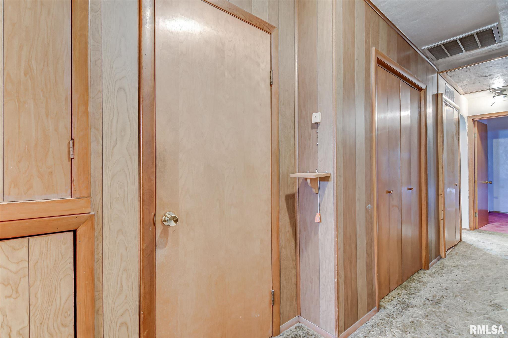 2321 East Reservoir Street Springfield, IL 62702 - Photo 22 of 26 Gallery Image 22