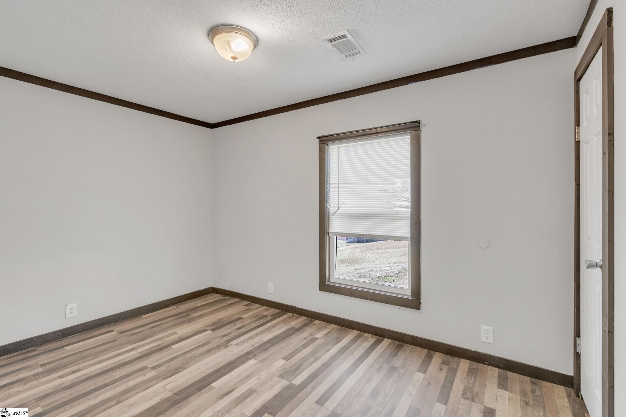 166 Bates Road Marietta, SC 29661 - Photo 8 of 17