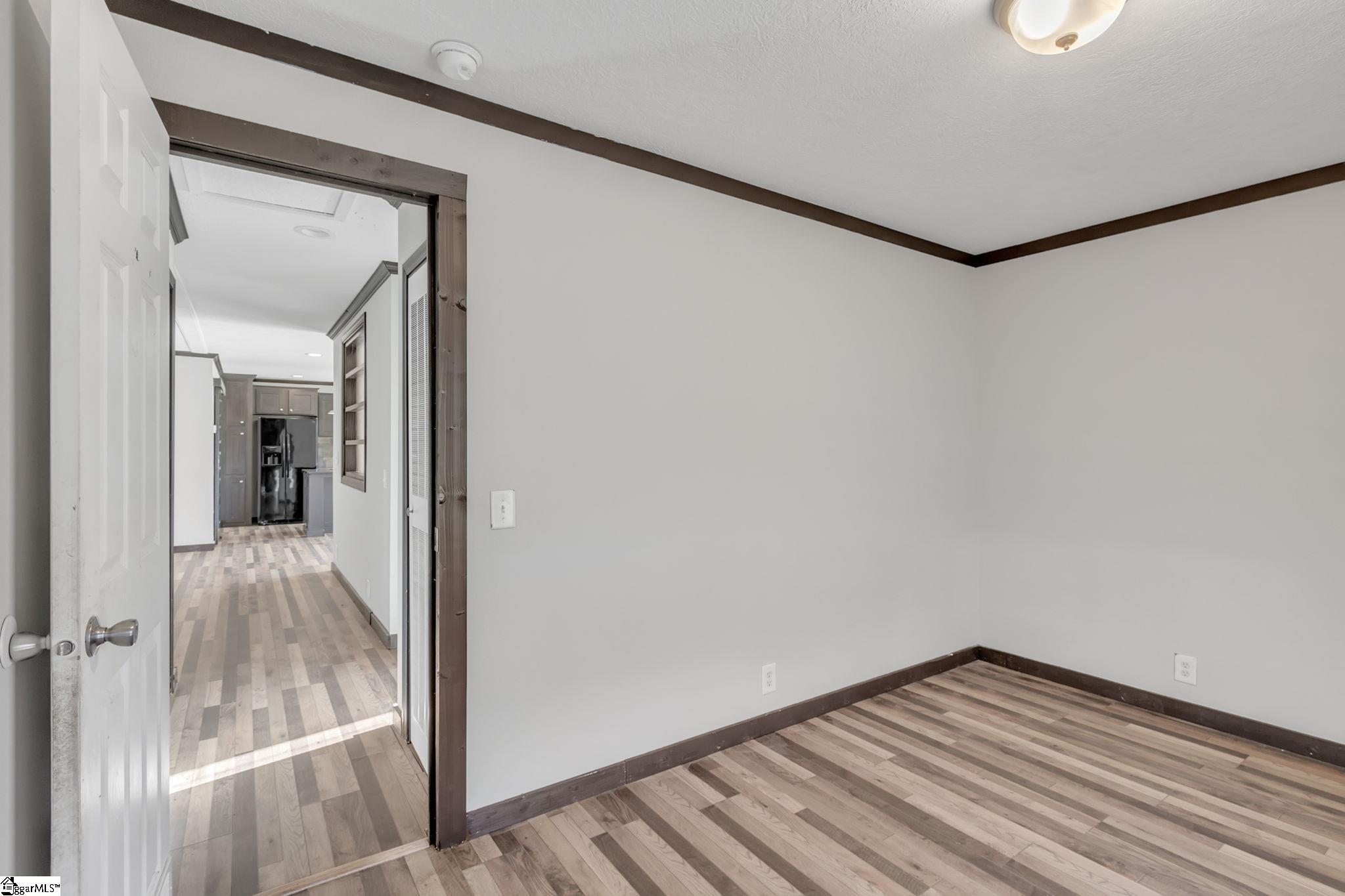 166 Bates Road Marietta, SC 29661 - Photo 9 of 17