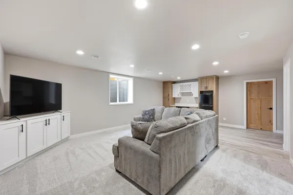 $675,000 | 102 Annie's Way, Mapleton, ND 58059