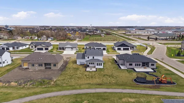 $675,000 | 102 Annie's Way, Mapleton, ND 58059