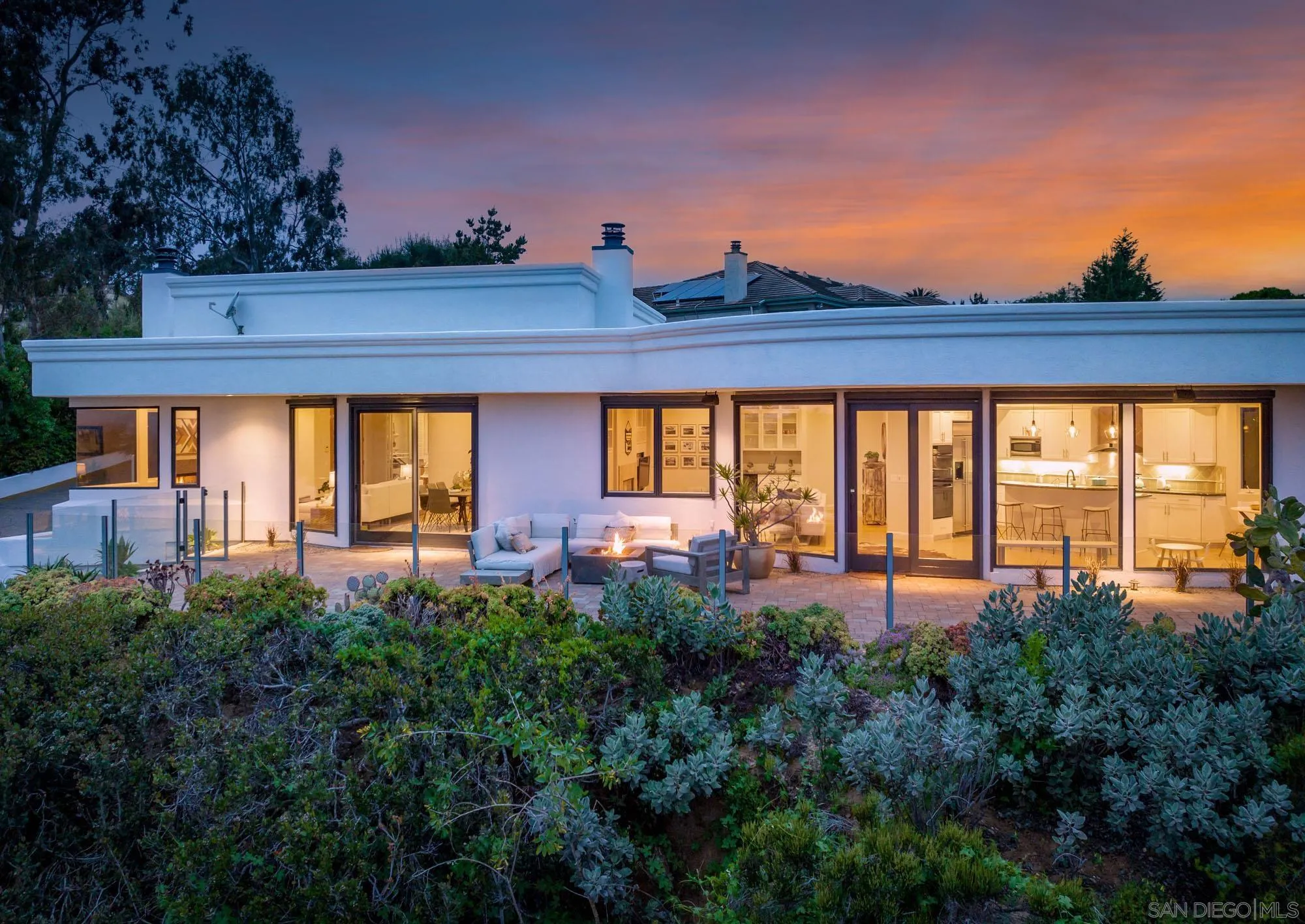 1953 Crest Drive Encinitas, CA 92024 - Photo 7 of 42 a house view with a garden space