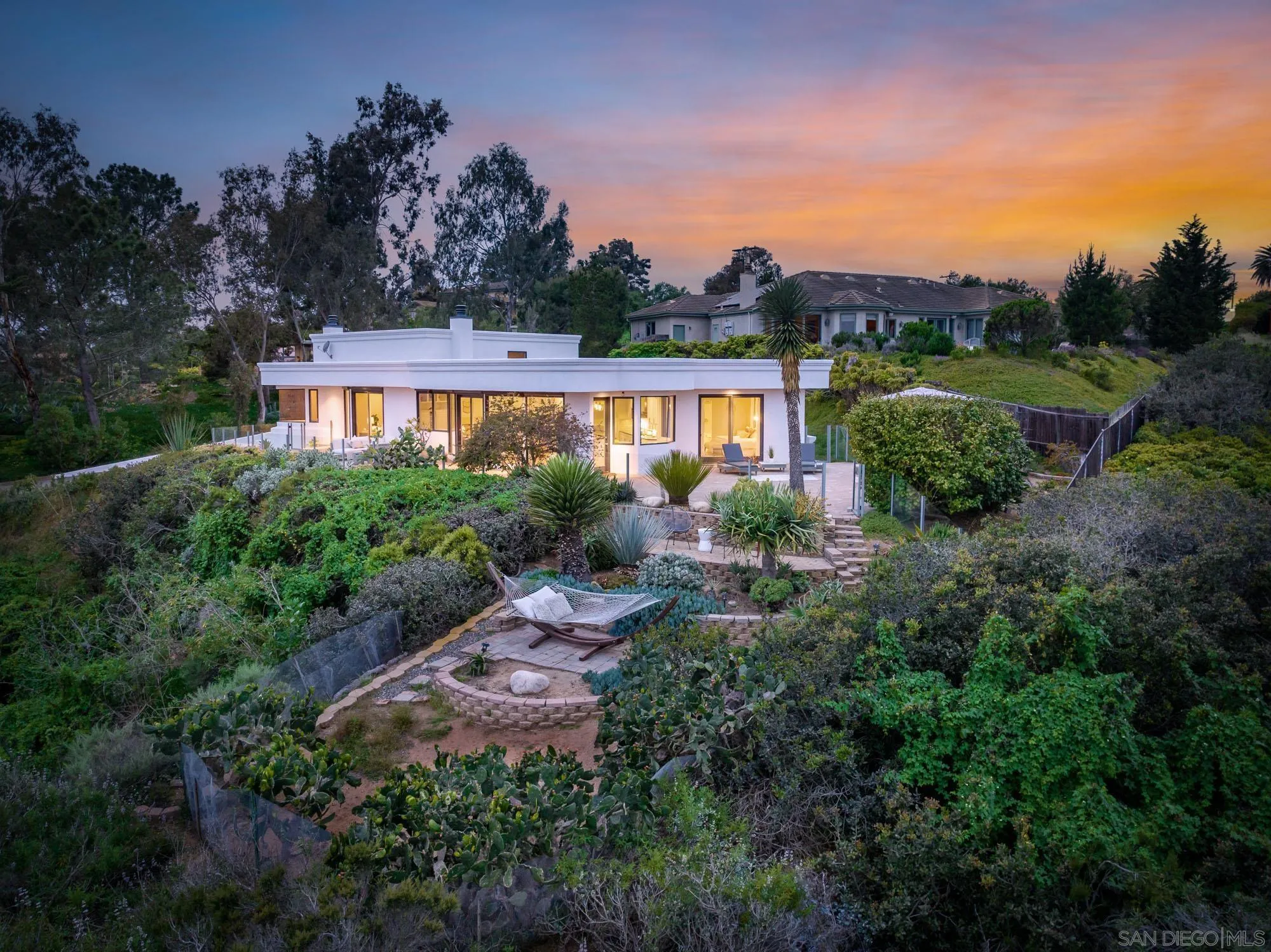 1953 Crest Drive Encinitas, CA 92024 - Photo 8 of 42 a view of a back yard