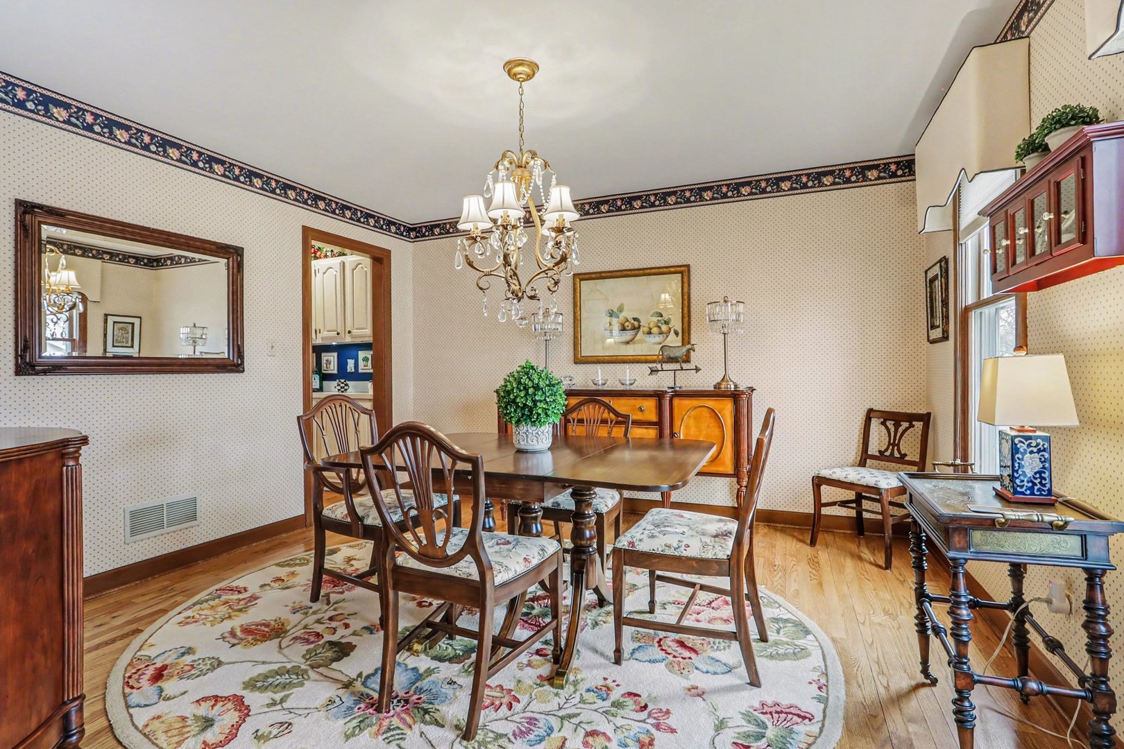 570 Violet Lane Batavia, IL 60510 - Photo 6 of 28 a view of a dining room with furniture