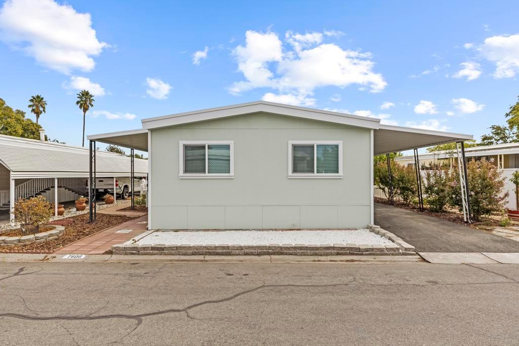 7600 Golden Eye Lane, Unit 43 Citrus Heights, CA 95621 - Photo 32 of 39 a view of a house with a patio