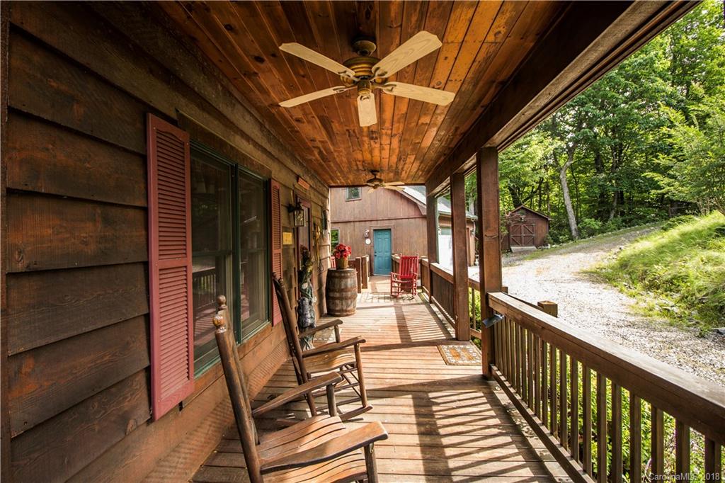 212 Hickory Hollow Road Purlear, NC 28665 - Photo 5 of 21