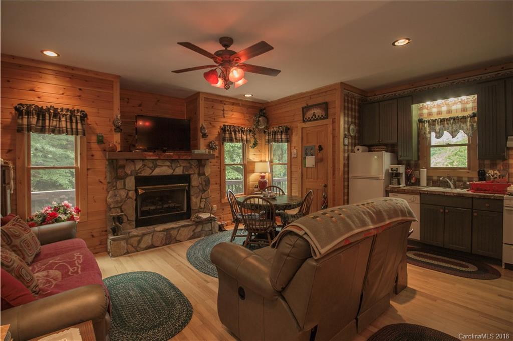 212 Hickory Hollow Road Purlear, NC 28665 - Photo 10 of 21