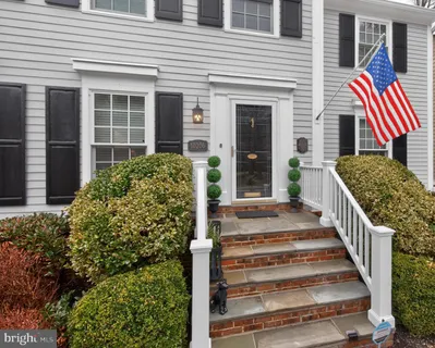 $1,695,000 | 10206 Kensington Parkway, Kensington, MD 20895