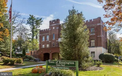$1,695,000 | 10206 Kensington Parkway, Kensington, MD 20895