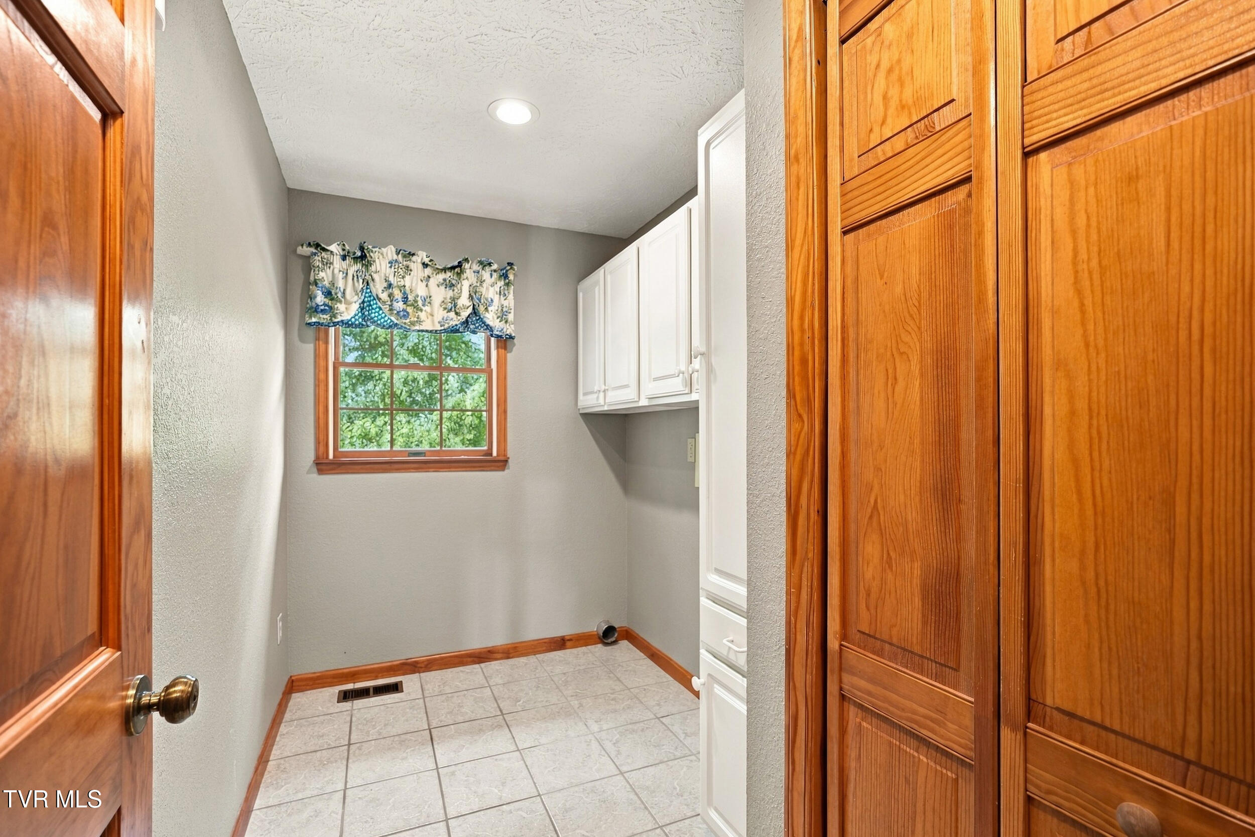 804 Nash Street Southwest Wise, VA 24293 - Photo 22 of 43 *