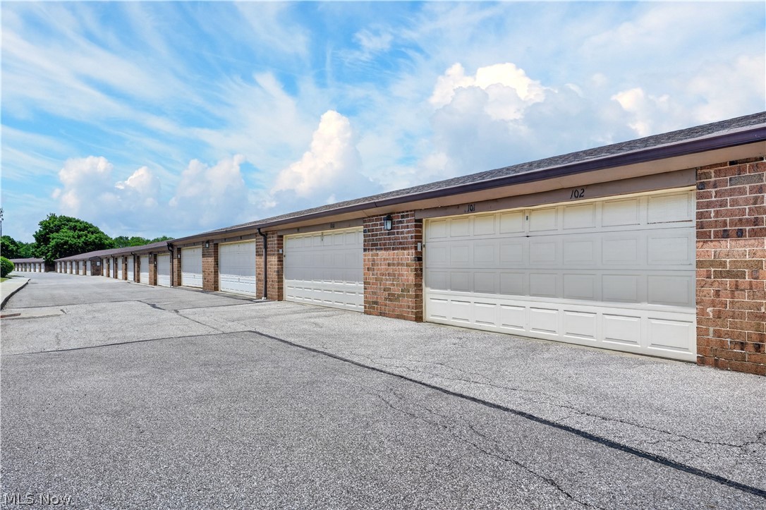 22936 Mastick Road, Unit 101 Cleveland, OH 44126 - Photo 27 of 27