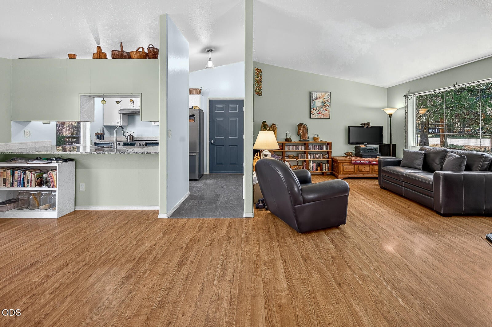 56125 Snow Goose Road Bend, OR 97707 - Photo 7 of 32 Gallery Image 7