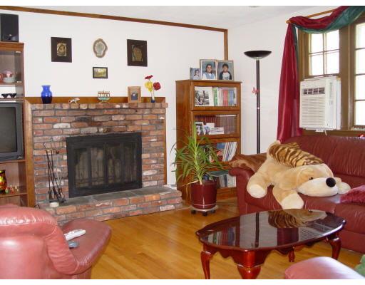 6 Simon Willard Road Acton, MA 01720 - Photo 2 of 9 Gallery Image 2