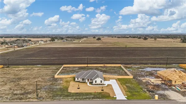 $539,000 | 105 Court Side Drive, Somerville, TX 77879
