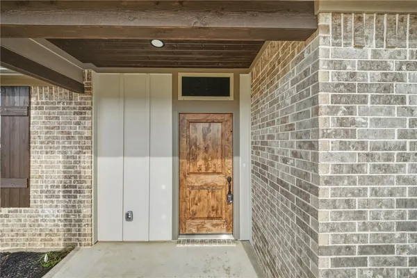 $539,000 | 105 Court Side Drive, Somerville, TX 77879