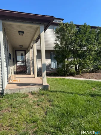 $1,750 | 165 South Street, Unit 32, Vernon Rockville, CT 06066