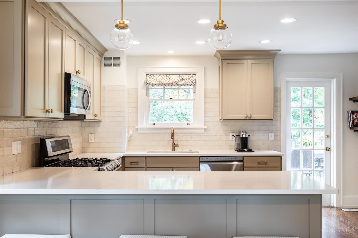 6222 Robison Road Cincinnati, OH 45213 - Photo 12 of 45 Gallery Image 12