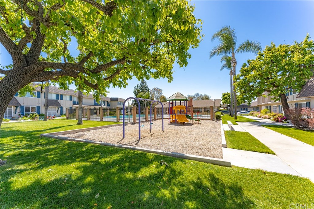 4484 Larwin Avenue Cypress, CA 90630 - Photo 17 of 18