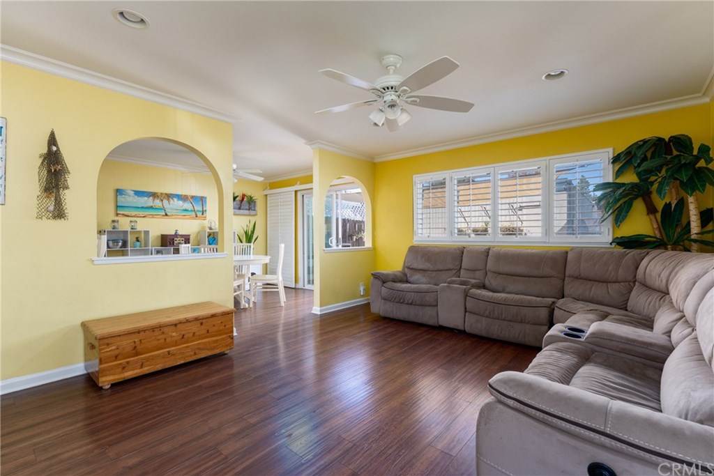 4484 Larwin Avenue Cypress, CA 90630 - Photo 3 of 18