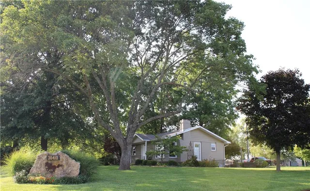 $375,000 | 38410 East Cline Road, Lone Jack, MO 64070