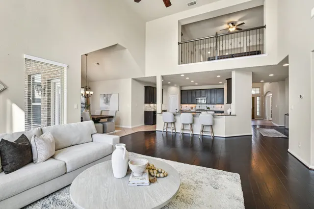 $625,000 | 21115 Brunson Falls Drive, Richmond, TX 77407