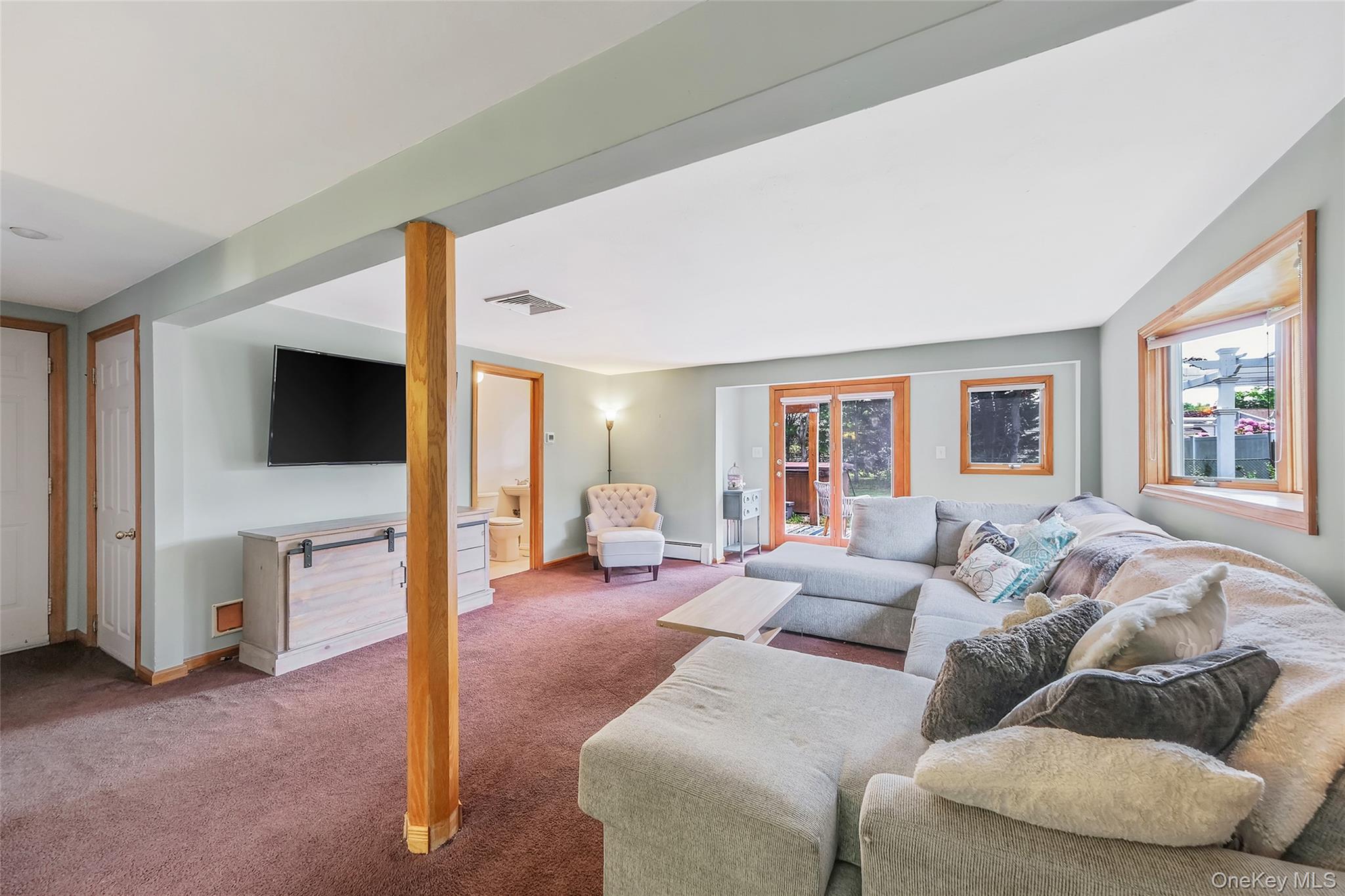 103 Stephen Road Bayport, NY 11705 - Photo 26 of 41