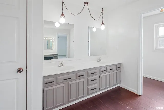 $359,000 | 1560 Lick Creek Road, Anna, IL 62906