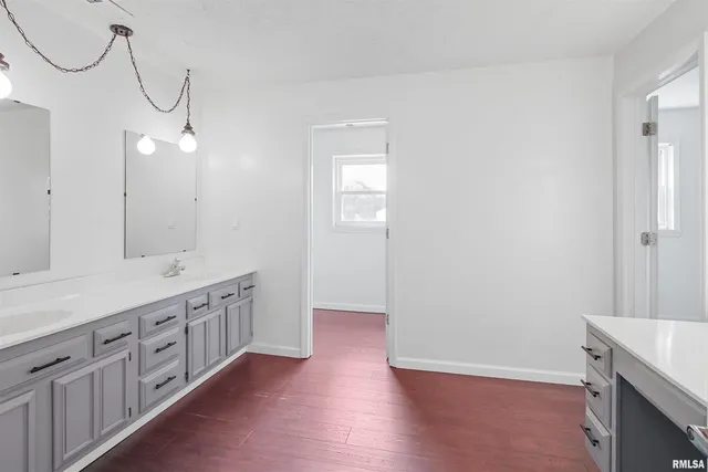 $359,000 | 1560 Lick Creek Road, Anna, IL 62906