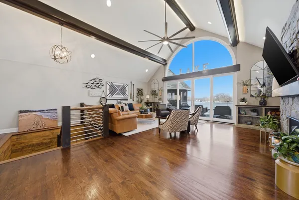 $1,795,000 | 531 Circle Drive, Fox Lake, IL 60020