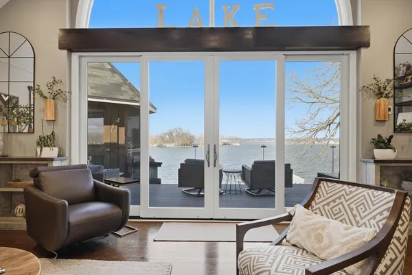 $1,795,000 | 531 Circle Drive, Fox Lake, IL 60020