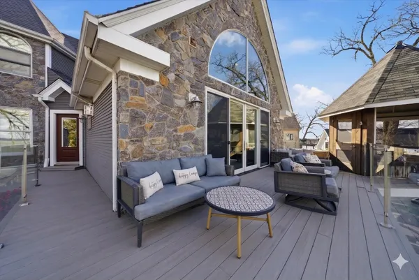 $1,795,000 | 531 Circle Drive, Fox Lake, IL 60020