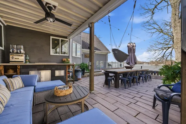 $1,795,000 | 531 Circle Drive, Fox Lake, IL 60020