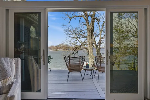 $1,795,000 | 531 Circle Drive, Fox Lake, IL 60020