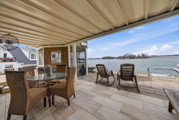 $1,795,000 | 531 Circle Drive, Fox Lake, IL 60020