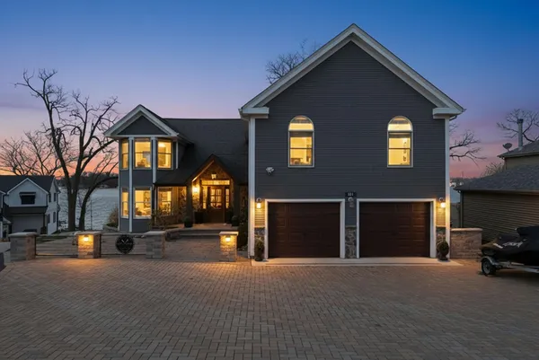 $1,795,000 | 531 Circle Drive, Fox Lake, IL 60020
