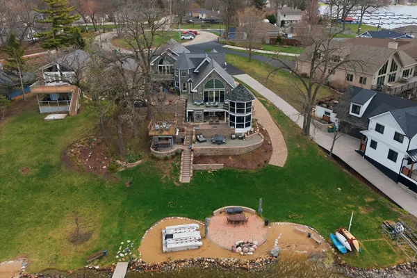 $1,795,000 | 531 Circle Drive, Fox Lake, IL 60020