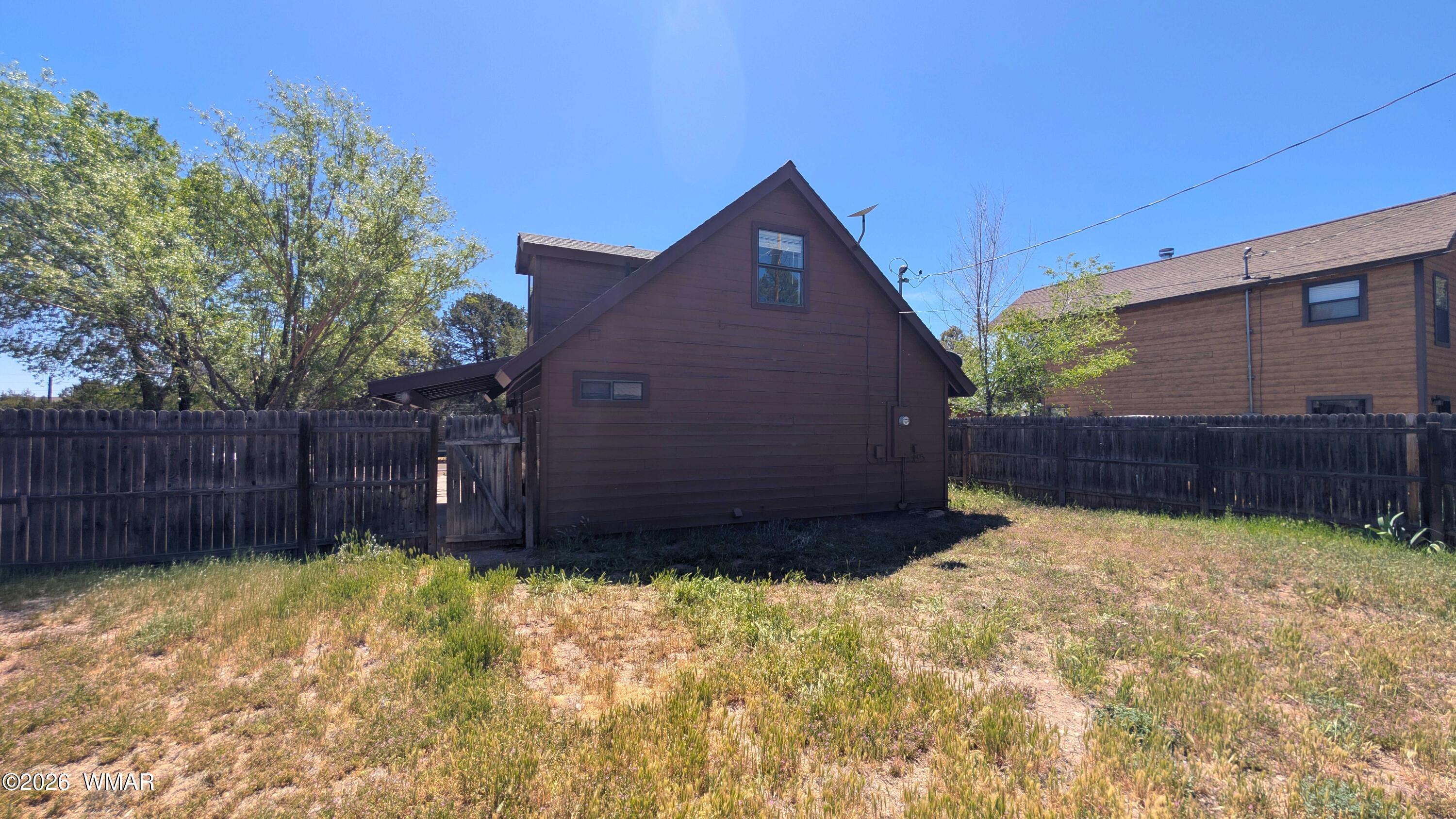 3390 Apache Drive Overgaard, AZ 85933 - Photo 4 of 28