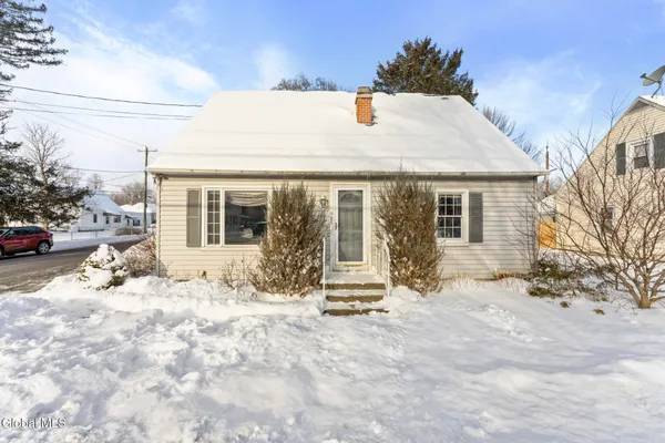 $259,000 | 985 Hudson Avenue, Stillwater, NY 12170