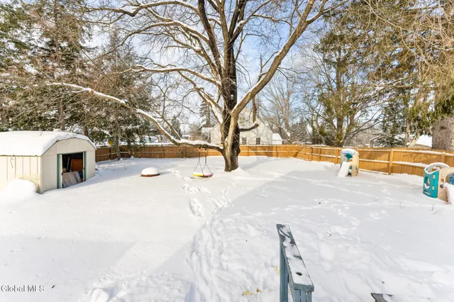 $259,000 | 985 Hudson Avenue, Stillwater, NY 12170