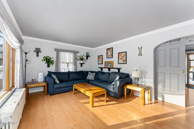 $259,000 | 985 Hudson Avenue, Stillwater, NY 12170