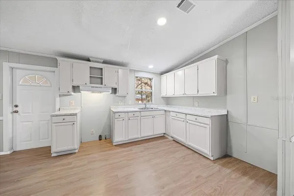 $500,000 | 5590 East Highway 316, Citra, FL 32113
